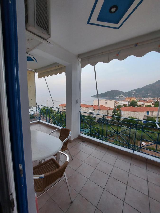 Matina Apartments Tyros Extérieur photo