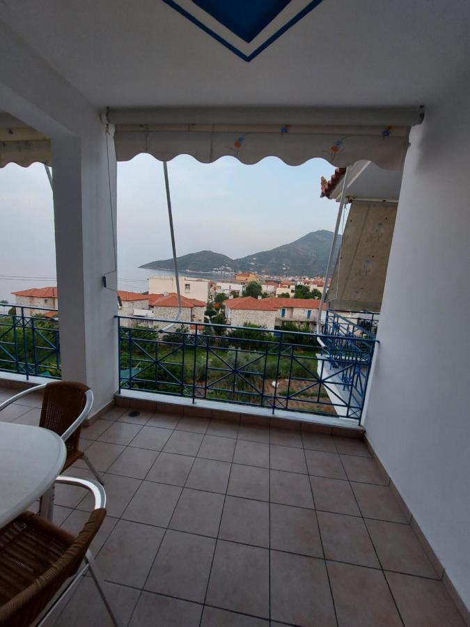 Matina Apartments Tyros Extérieur photo