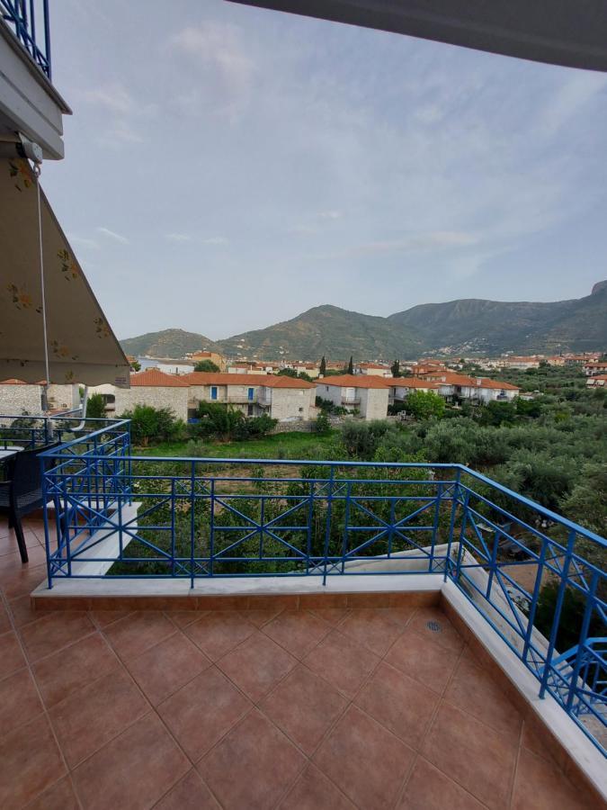 Matina Apartments Tyros Extérieur photo