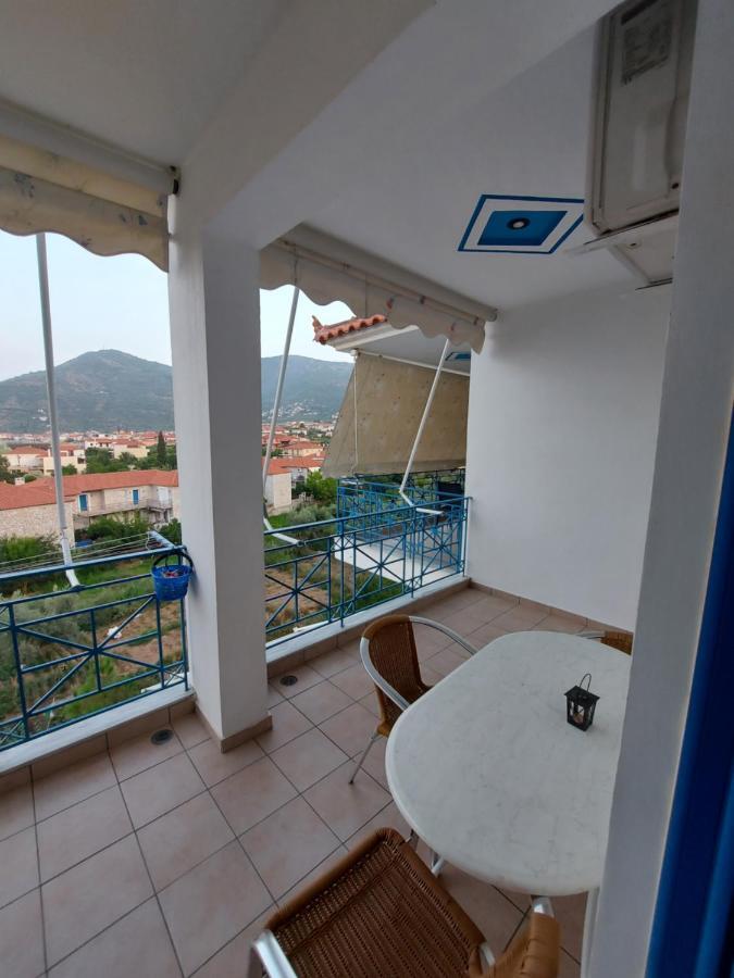Matina Apartments Tyros Extérieur photo