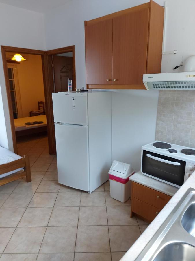 Matina Apartments Tyros Chambre photo